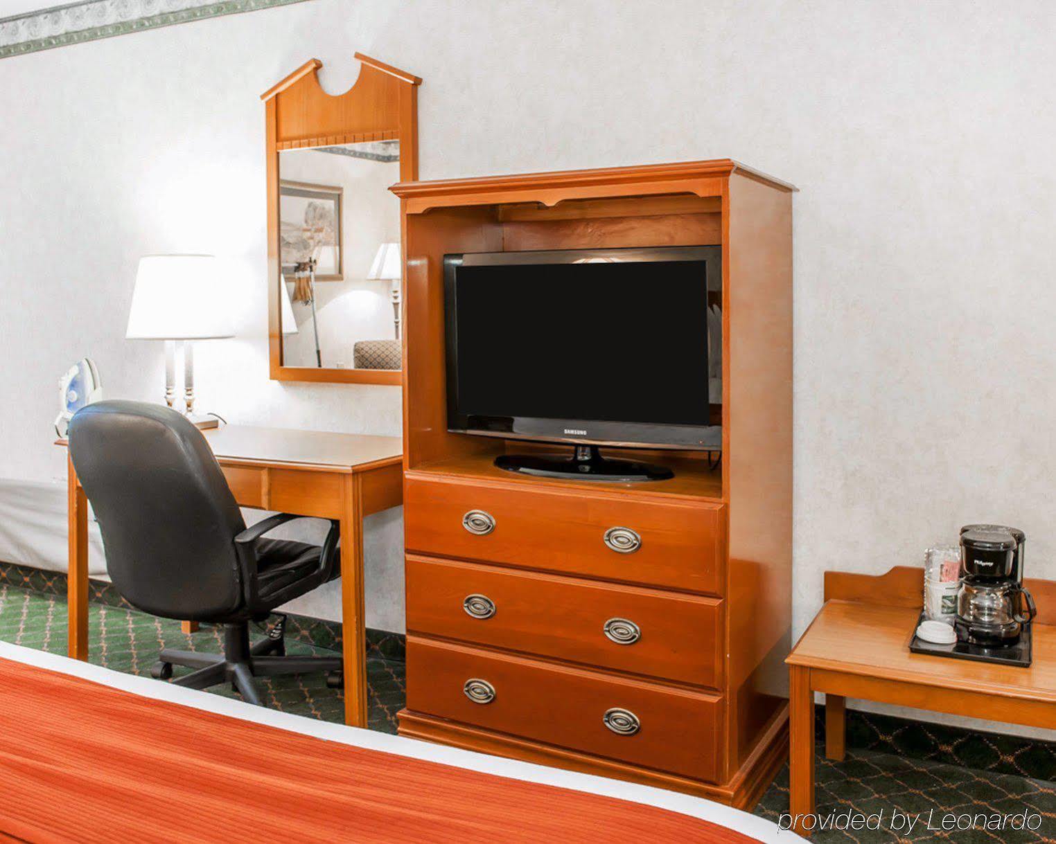 Quality Inn & Suites Brownsburg - Indianapolis West Luaran gambar